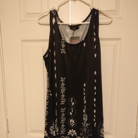 Black and White tunic - Picture 1 of 4